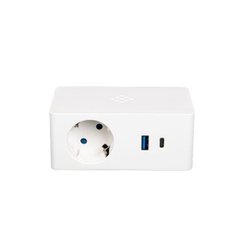 Versa Q pistikupesa, 1 pistikupesa + 2 USB (A+C) porti (5V, 3A), 110-220V, 16A valge